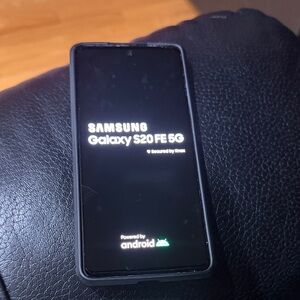 Samsung Galaxy S20 FE 5G in Black
